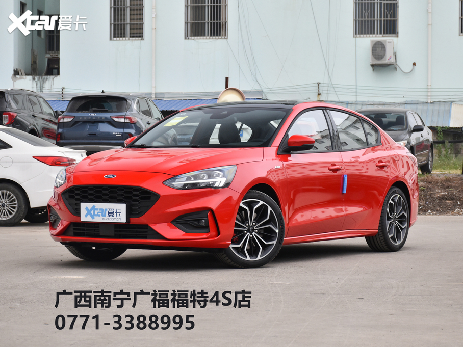 2021˹  EcoBoost 180 ԄST Line