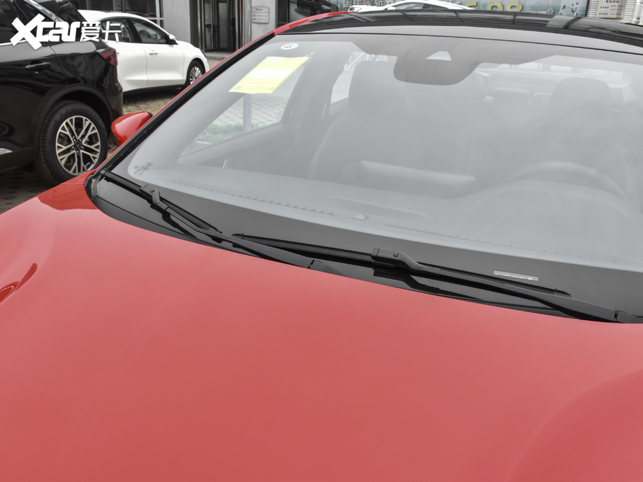 2021˹  EcoBoost 180 ԄST Line