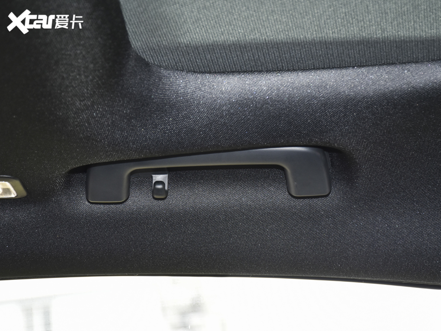 2021˹  EcoBoost 180 ԄST Line