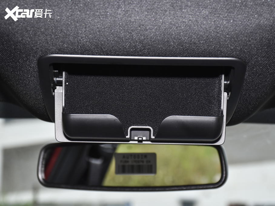 2021˹  EcoBoost 180 ԄST Line