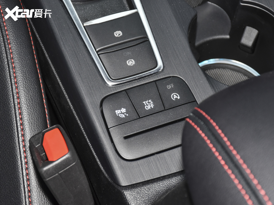 2021˹  EcoBoost 180 ԄST Line