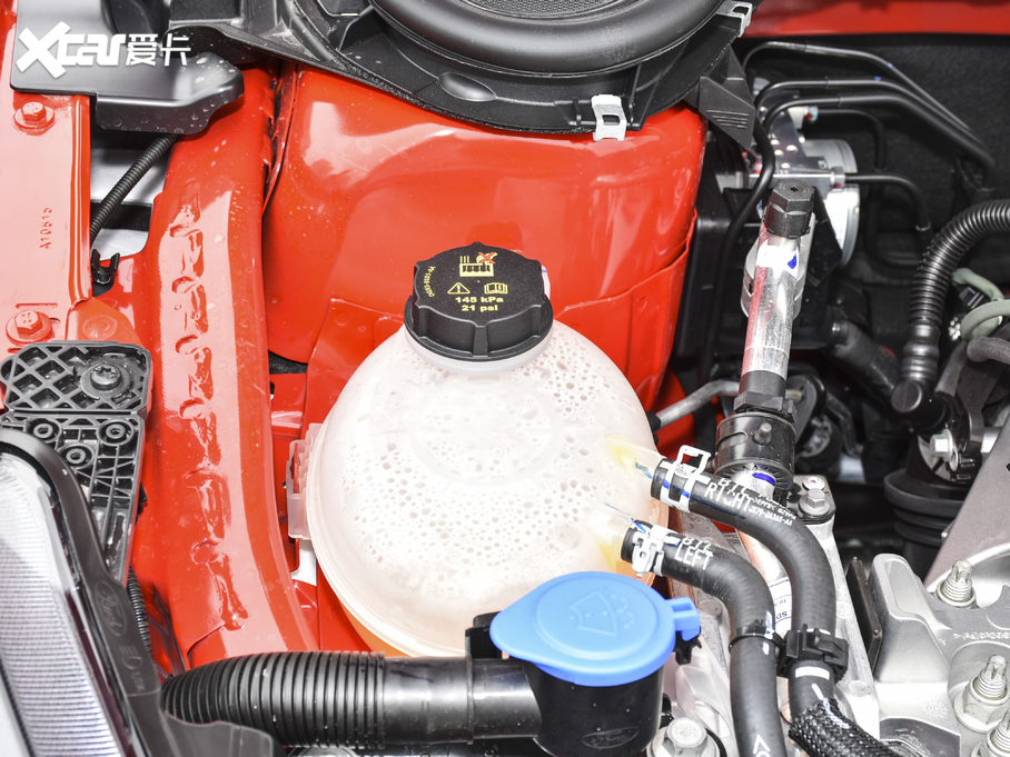 2021˹  EcoBoost 180 ԄST Line