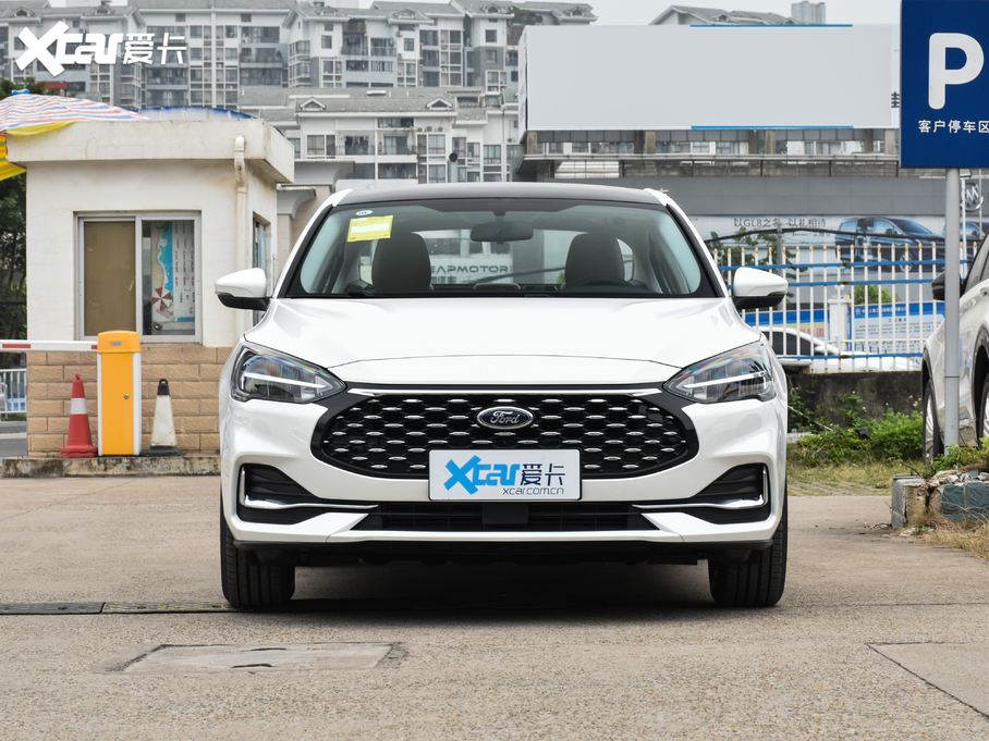 2021˹  EcoBoost 180 Ԅh