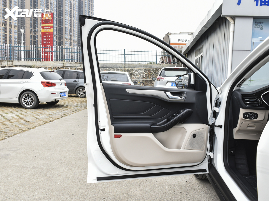 2021˹  EcoBoost 180 Ԅh