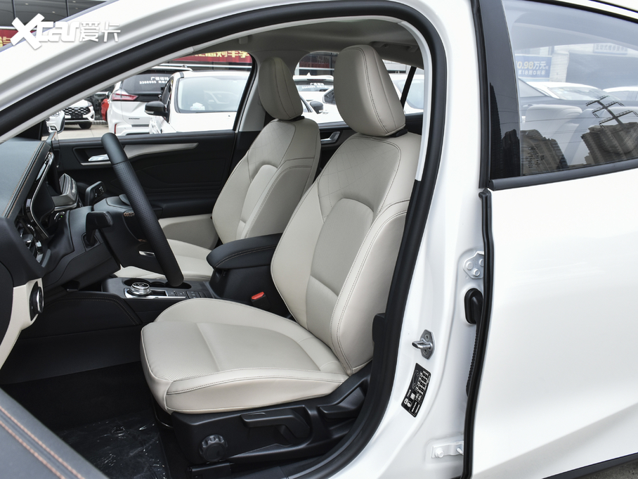 2021˹  EcoBoost 180 Ԅh