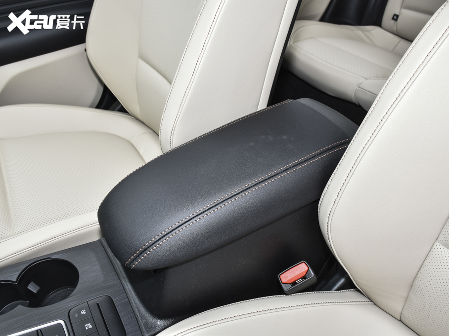 2021˹  EcoBoost 180 Ԅh