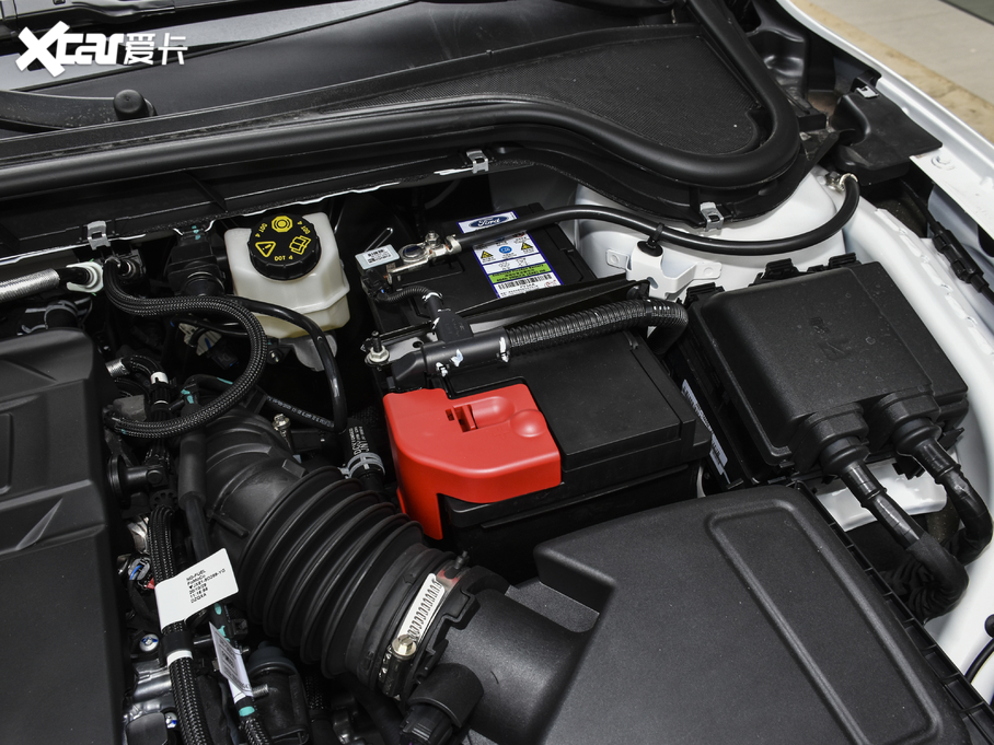 2021˹  EcoBoost 180 Ԅh