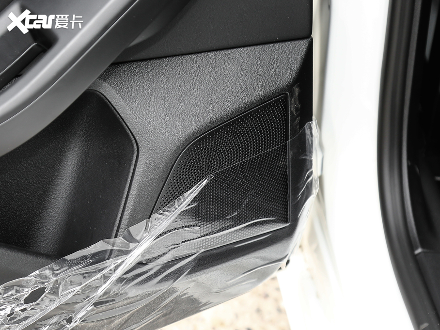 2021˹  EcoBoost 180 ԄST Line