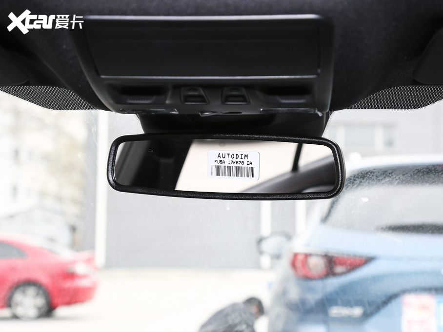 2021˹  EcoBoost 180 ԄST Line