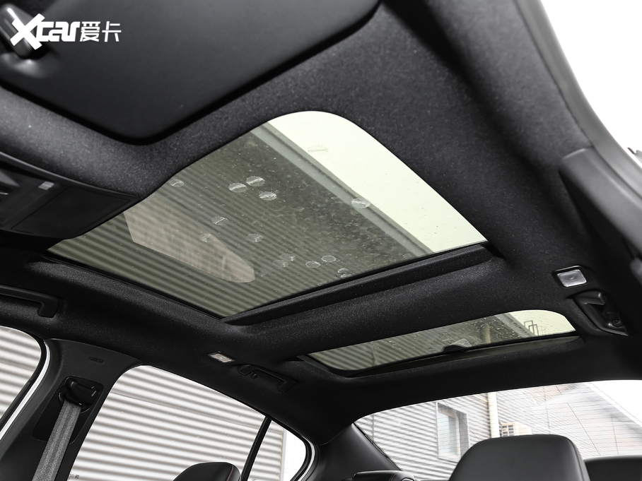 2021˹  EcoBoost 180 ԄST Line