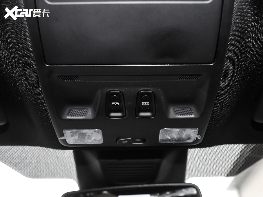 2021˹  EcoBoost 180 ԄST Line