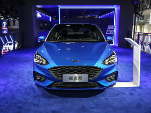 2021 EcoBoost 180 ԄST Line ǰ
