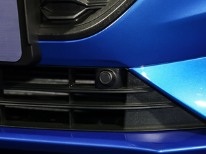 2021 EcoBoost 180 ԄST Line ^