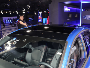 2021 EcoBoost 180 ԄST Line ܇