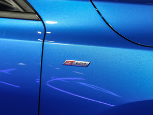 2021 EcoBoost 180 ԄST Line (x)(ji)^