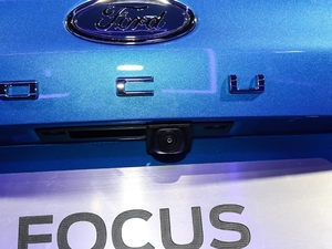 2021 EcoBoost 180 ԄST Line ^