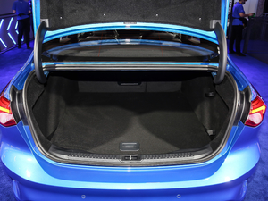 2021 EcoBoost 180 ԄST Line g