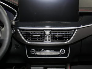 2021 EcoBoost 180 ԄST Line {L