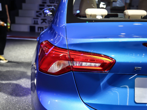 2021 EcoBoost 180 Ԅh (x)(ji)^