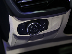 2021 EcoBoost 180 Ԅ(dng)h п؅^(q)