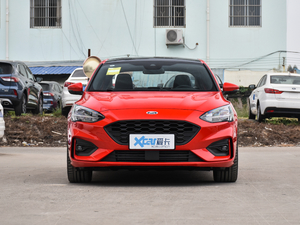 2021 EcoBoost 180 ԄST Line ǰ