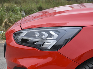 2021 EcoBoost 180 ԄST Line ^