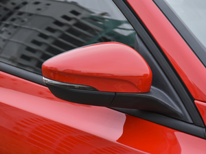 2021 EcoBoost 180 ԄST Line ^