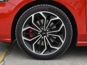 2021 EcoBoost 180 ԄST Line ݆Ȧ