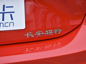 2021 EcoBoost 180 ԄST Line ^