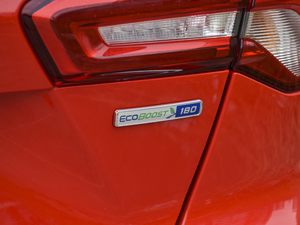 2021 EcoBoost 180 ԄST Line ^