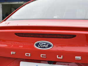 2021 EcoBoost 180 ԄST Line ^