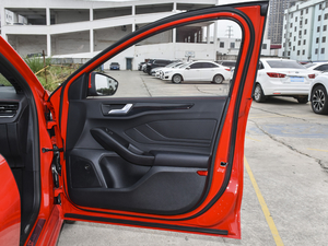 2021 EcoBoost 180 ԄST Line g