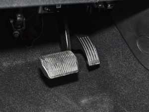 2021 EcoBoost 180 ԄST Line п؅^