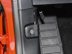 2021 EcoBoost 180 ԄST Line п؅^