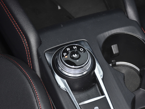 2021 EcoBoost 180 ԄST Line QU