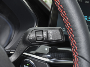 2021 EcoBoost 180 ԄST Line п؅^