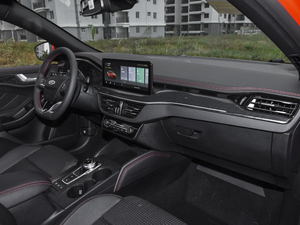 2021 EcoBoost 180 ԄST Line п؅^