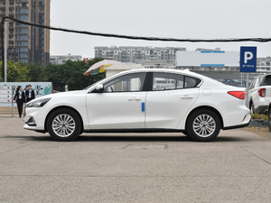 2021 EcoBoost 180 Ԅh w^