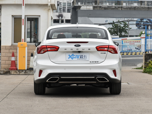 2021 EcoBoost 180 Ԅh w^