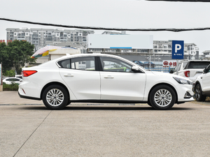 2021 EcoBoost 180 Ԅh w^