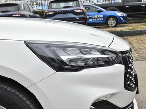 2021 EcoBoost 180 Ԅh ^