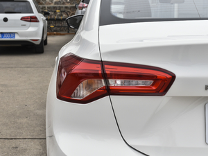 2021 EcoBoost 180 Ԅh ^