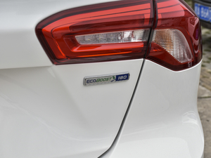 2021 EcoBoost 180 Ԅh ^