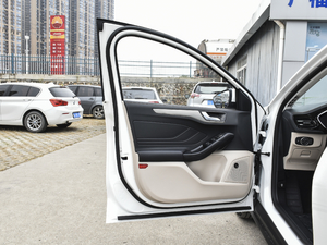 2021 EcoBoost 180 Ԅh g