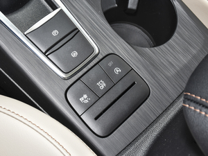 2021 EcoBoost 180 Ԅh п؅^