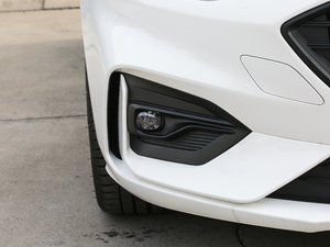 2021 EcoBoost 180 ԄST Line ^