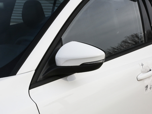 2021 EcoBoost 180 ԄST Line ^