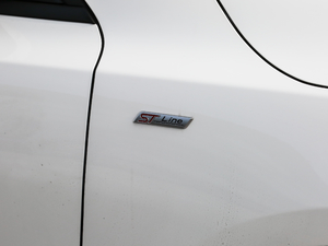 2021 EcoBoost 180 ԄST Line ^