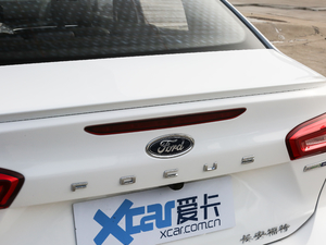 2021 EcoBoost 180 ԄST Line ^