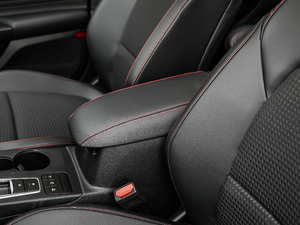 2021 EcoBoost 180 ԄST Line 